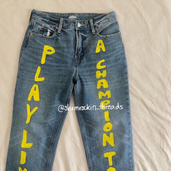 hand painted Notre Dame Fighting Irish pants jeans - Picture 6 of 9